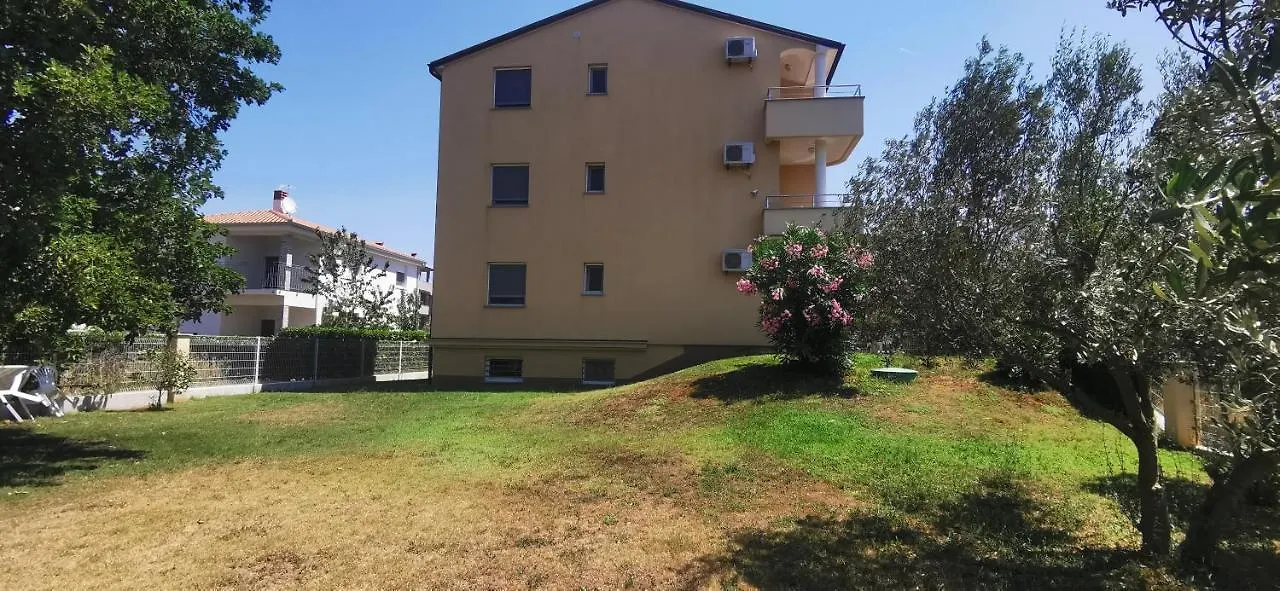 Apartments Luka Medulin Croatia