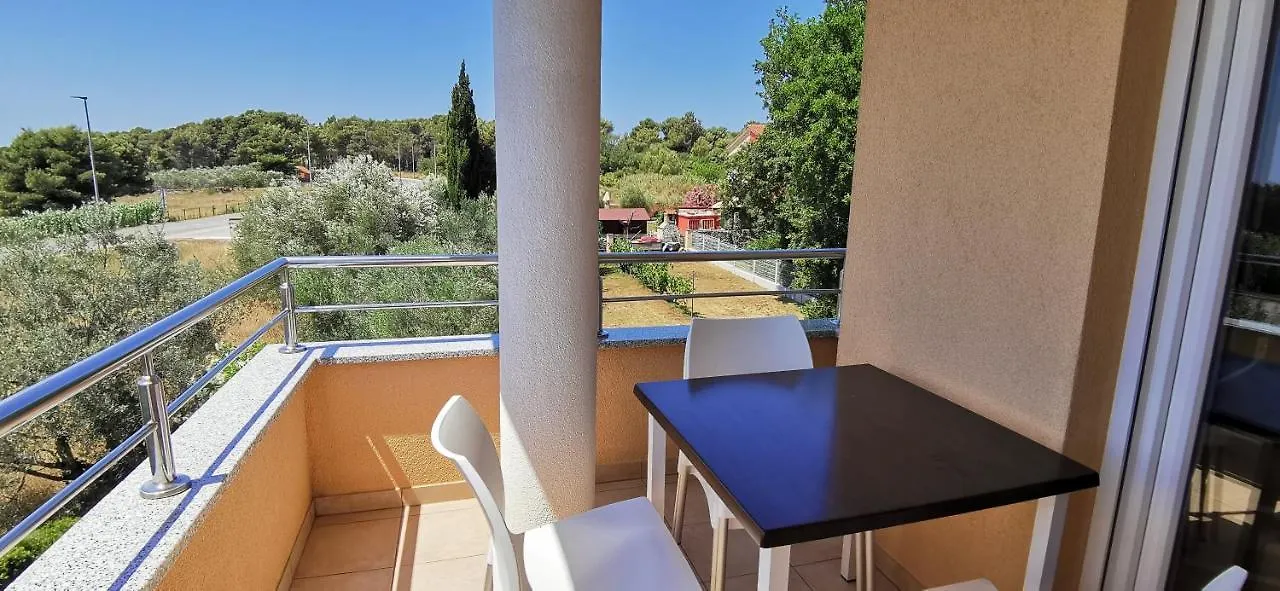 Apartments Luka Medulin