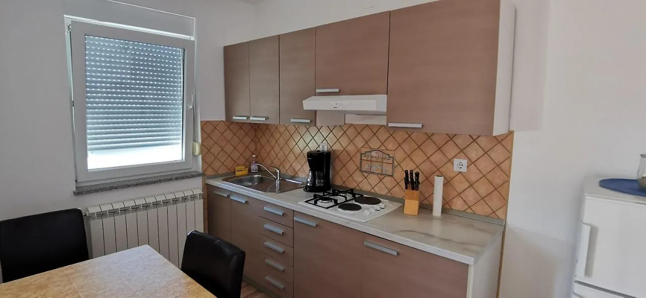 Apartments Luka Medulin